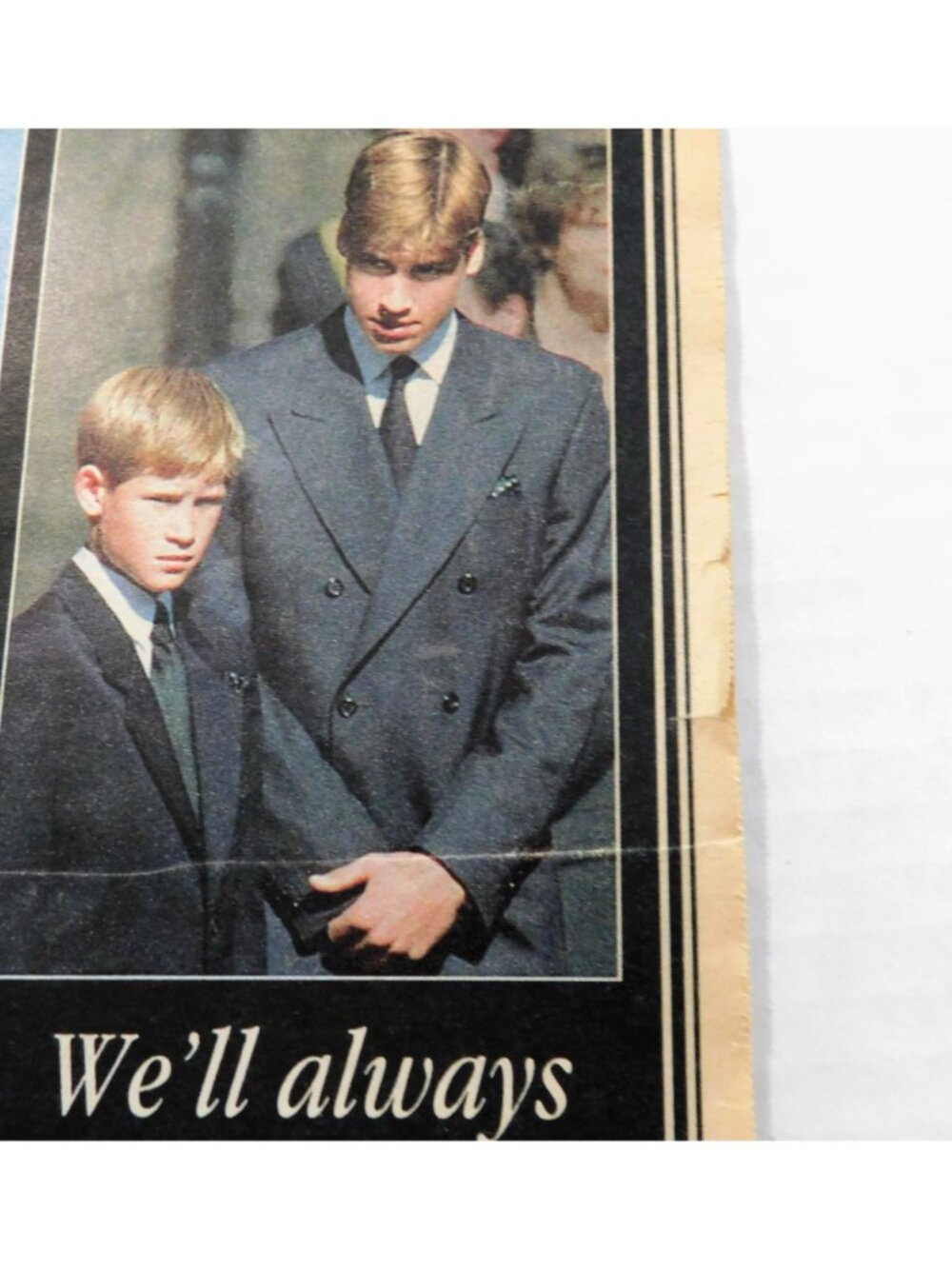 Globe Princess Diana Special Commemorative Double Issue 9/22/1997 Poster - Picture 6 of 7